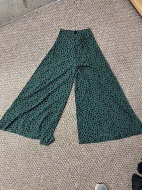 SHEIN Dalmatian Print High Waist Wide Leg Palazzo Pants in Green